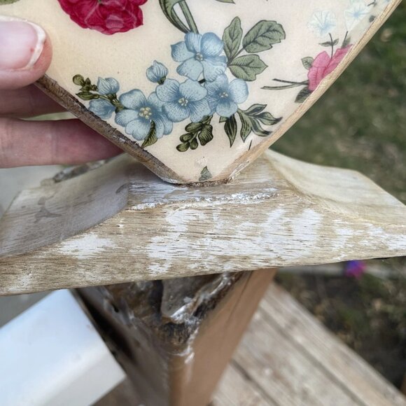 Hand Crafted Decoupage Heart Victorian Style - Picture 5 of 8